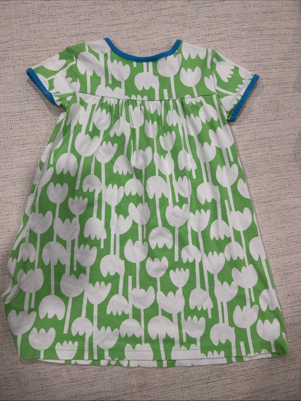 Hanna Andersson Green and White Floral Tulip Knit Dress with Blue Trim - Picture 2 of 3